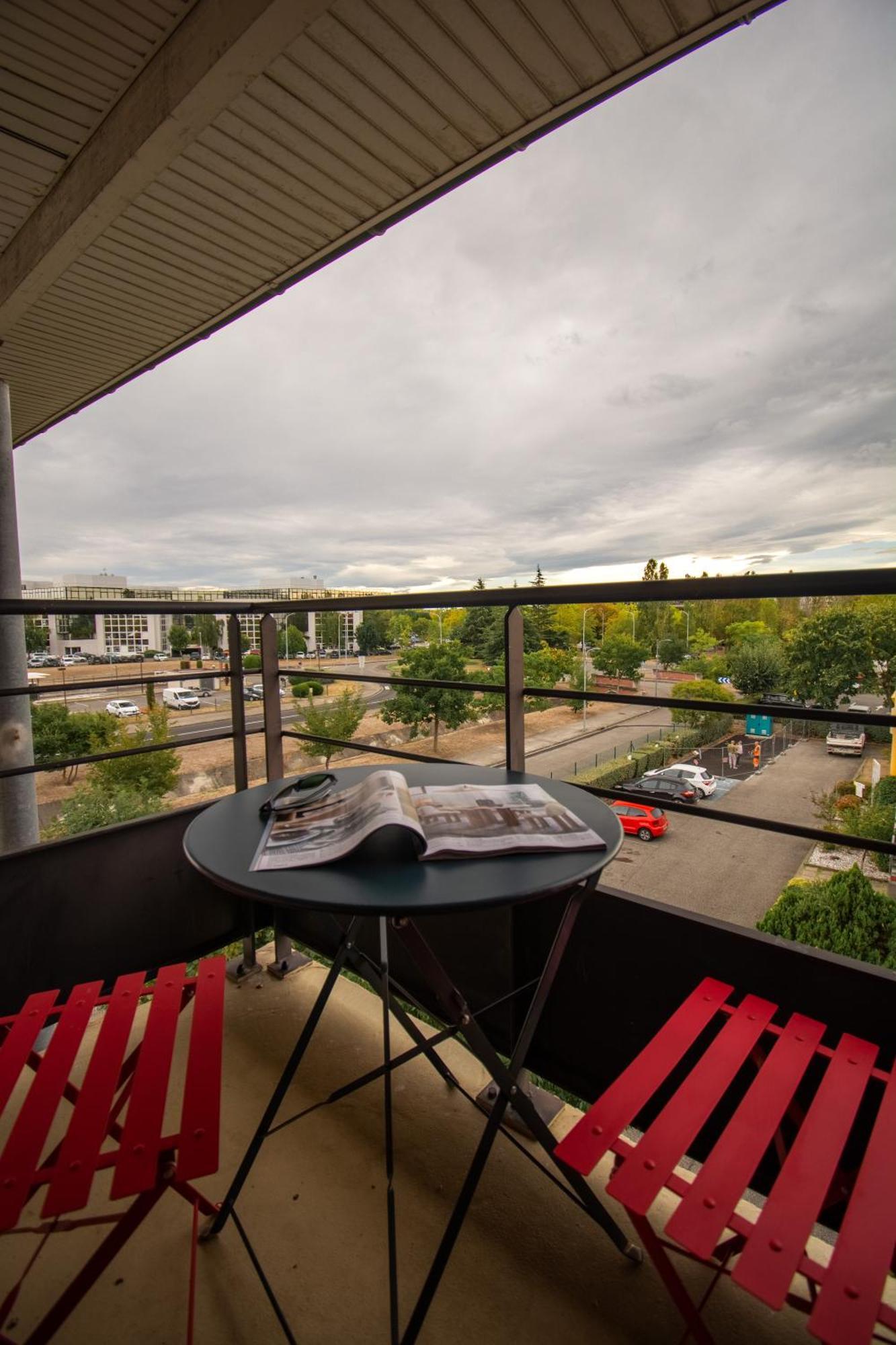 Отель Ibis Styles Toulouse Blagnac Aeroport Экстерьер фото